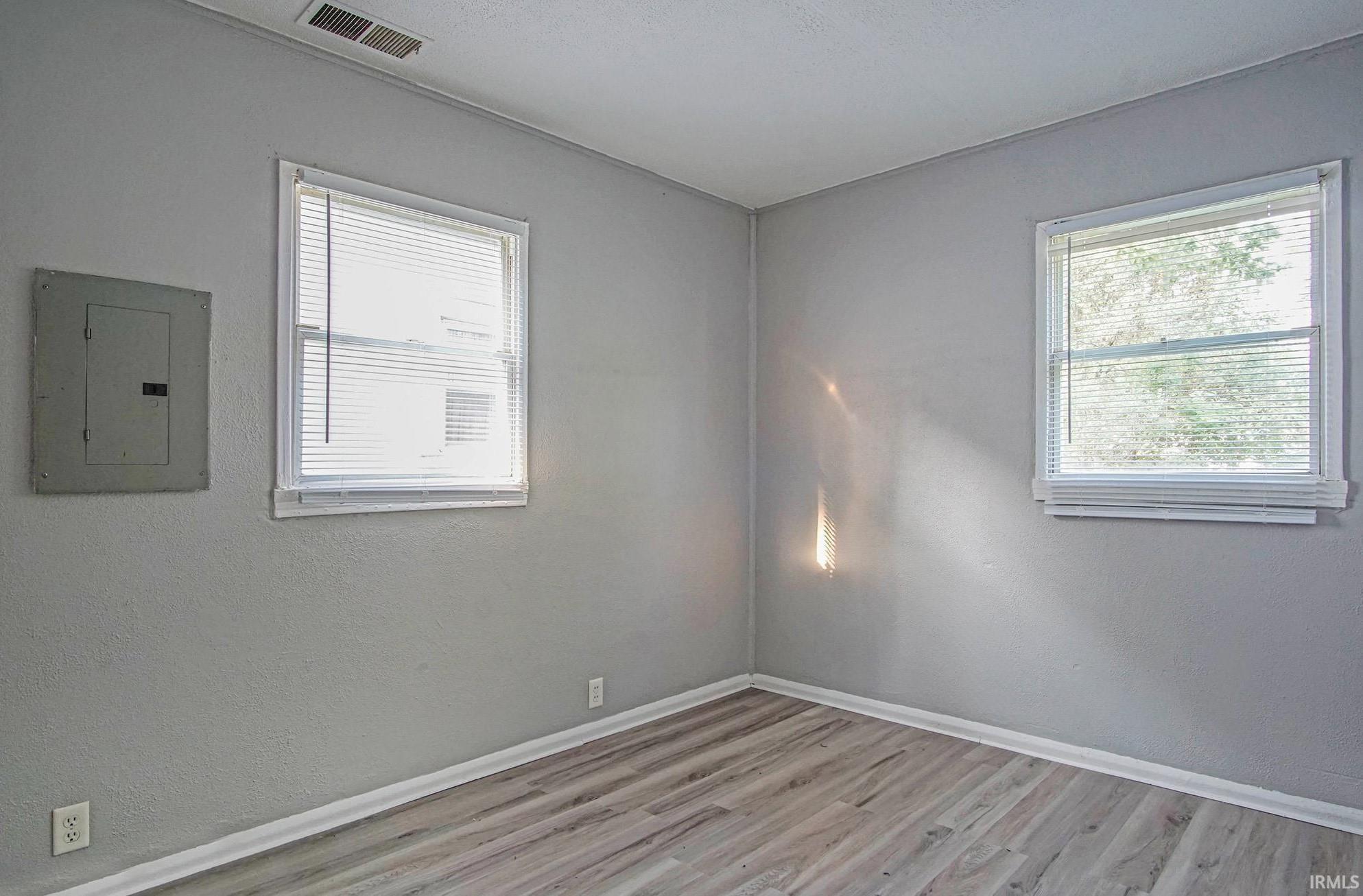 237 South Kaley Street South Bend, IN 46619 - Photo 4 of 10