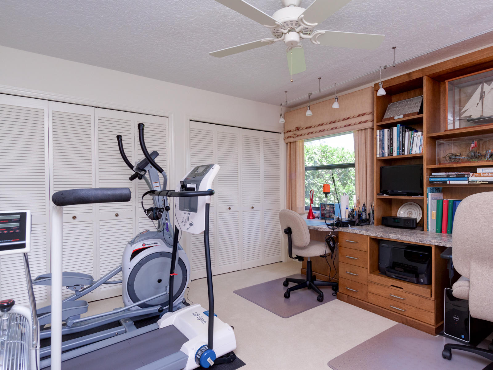 6191 Wood Lake Road Jupiter, FL 33458 - Photo 35 of 48 6191-46