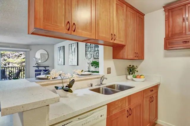 $438,000 | 377 Mandarin Drive, Unit 204, Daly City, CA 94015