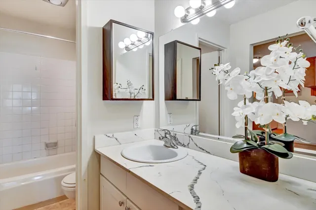 $438,000 | 377 Mandarin Drive, Unit 204, Daly City, CA 94015