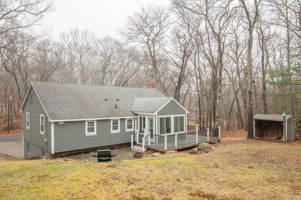 20 Stage Coach Road Boxford, MA 01921 - Photo 18 of 18