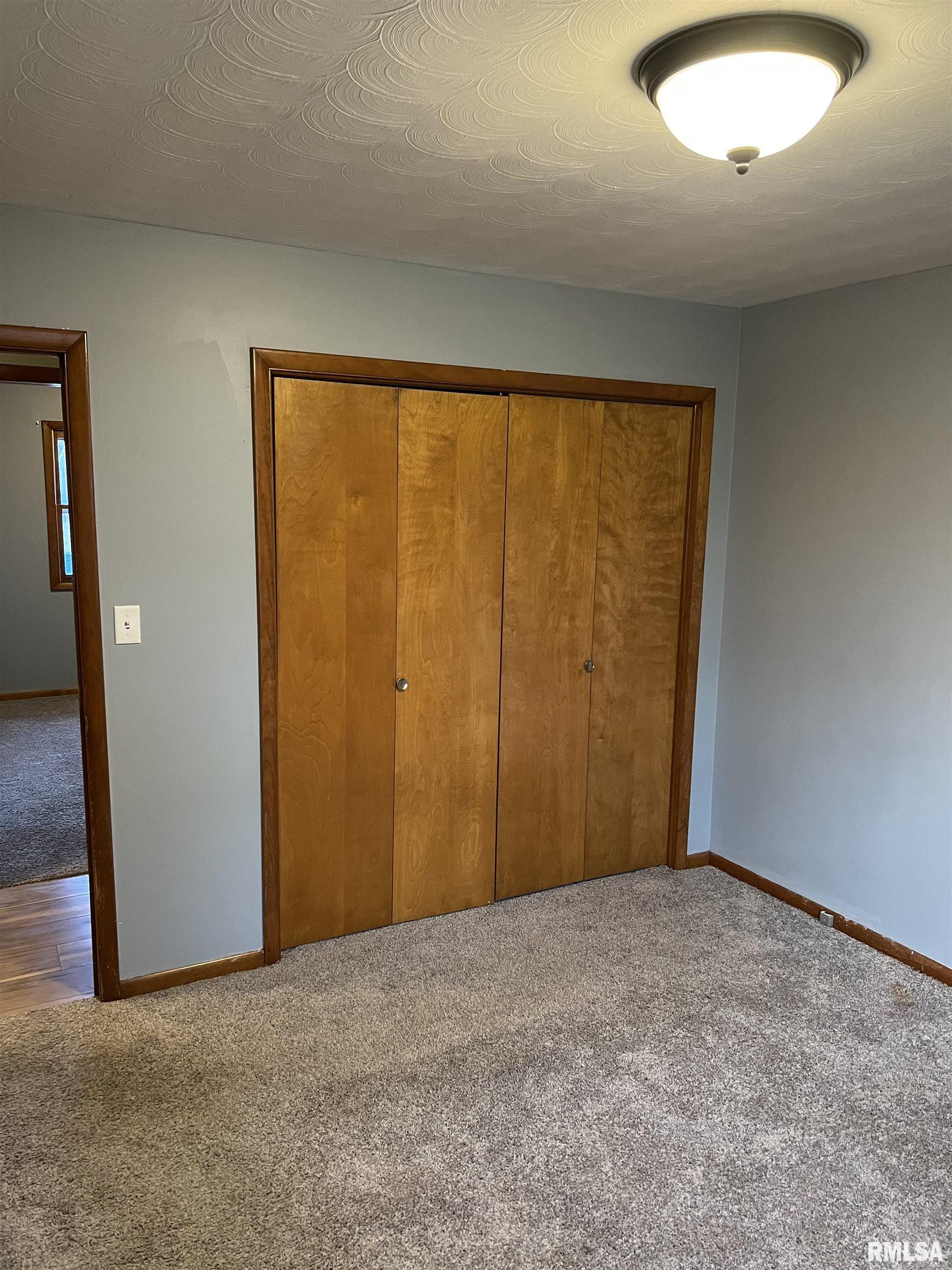 2248 East Eleanor Avenue Springfield, IL 62702 - Photo 7 of 27