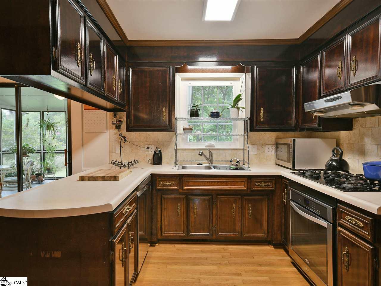 112 Sugar Creek Road Greer, SC 29650 - Photo 12 of 36 Gallery Image 12