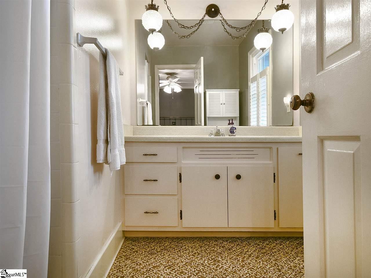 112 Sugar Creek Road Greer, SC 29650 - Photo 29 of 36 Gallery Image 29