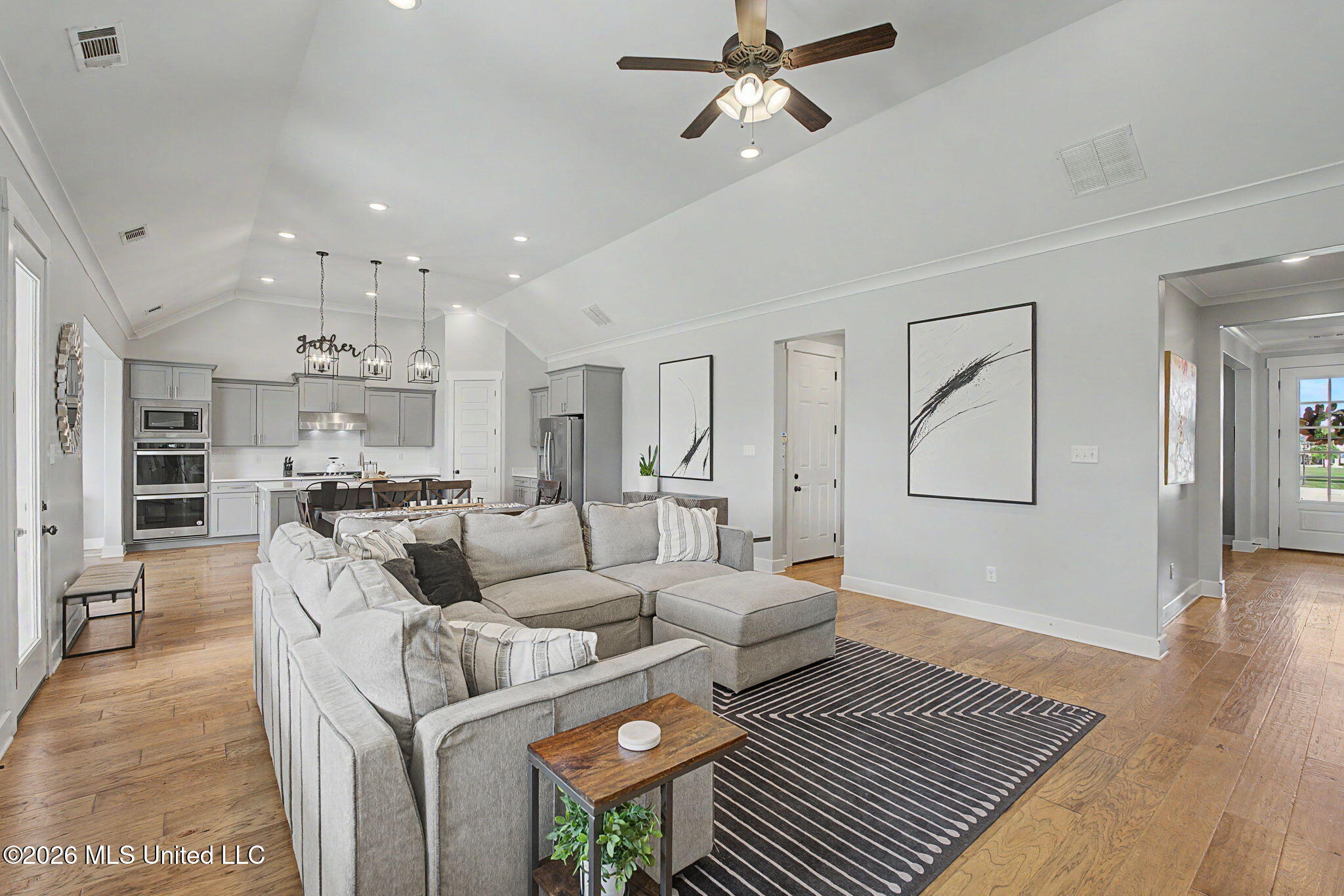 13910 Highlands Crest Loop Olive Branch, MS 38654 - Photo 16 of 58 Great Room