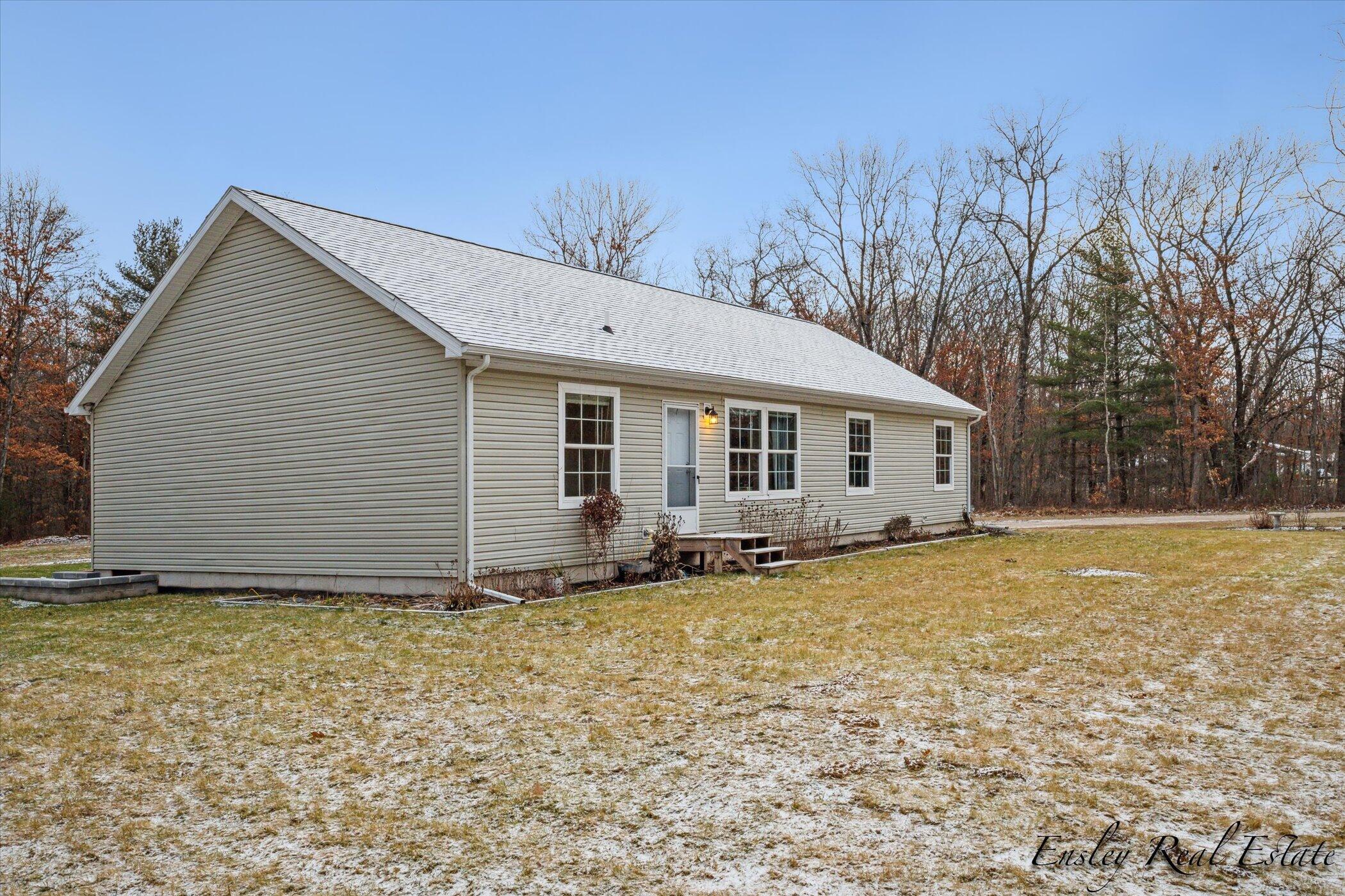 20276 Gates Road Howard City, MI 49329 - Photo 3 of 47 002-20276-Gates-Rd-WindowStill-Real-Esta