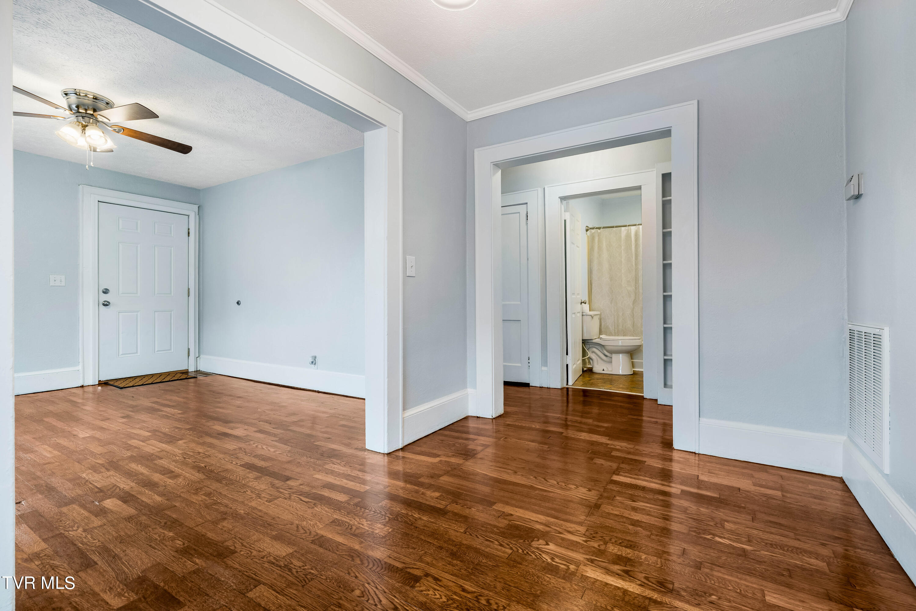 1029 Heather Road Bristol, VA 24201 - Photo 13 of 25 1029 Heather Rd (17 of 29)