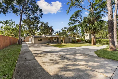 $819,950 | 10832 54th Avenue North, St. Petersburg, FL 33708