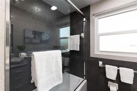 $819,950 | 10832 54th Avenue North, St. Petersburg, FL 33708