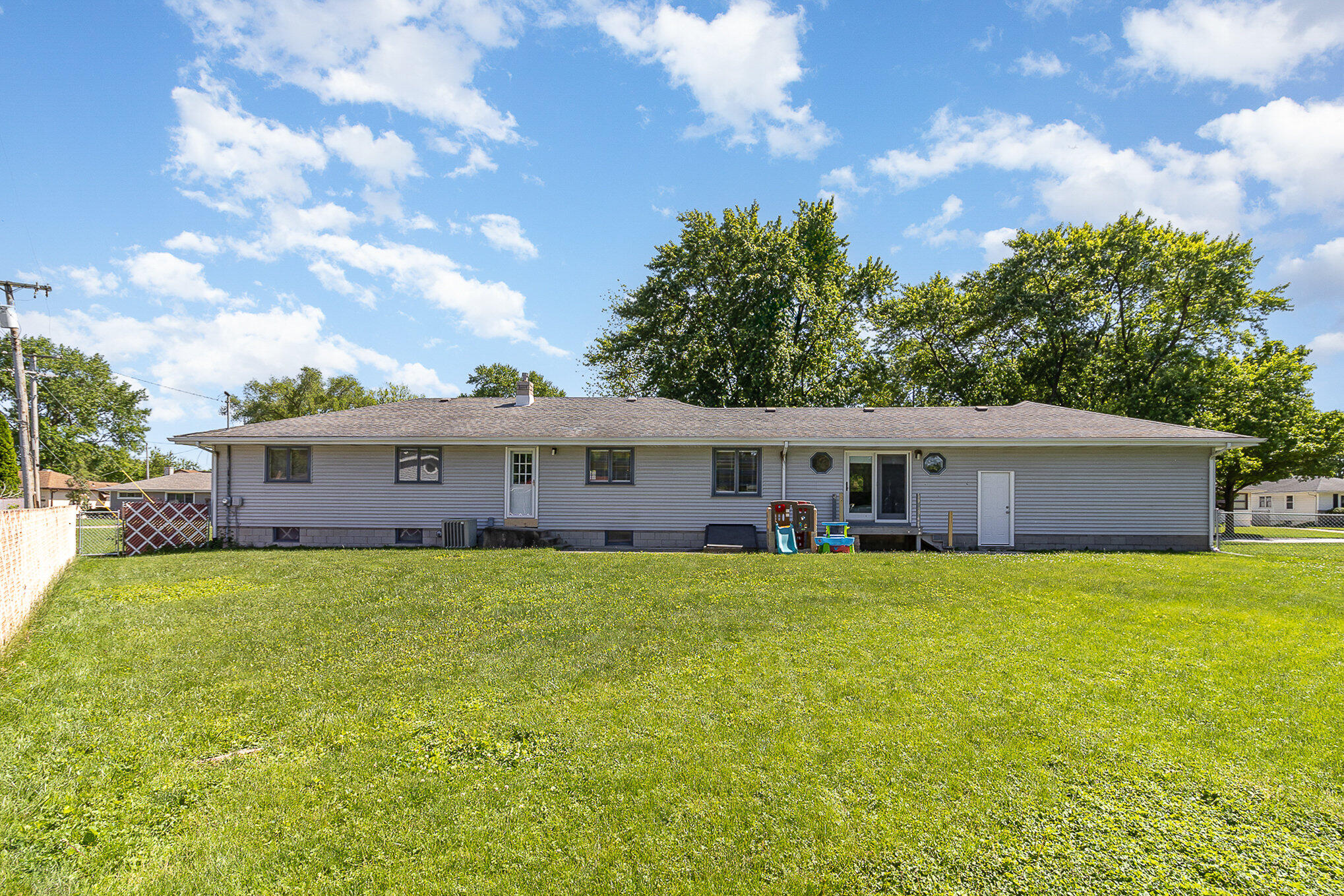 3131 Wirth Road Highland, IN 46322 - Photo 29 of 31 a view of a house with a big yard