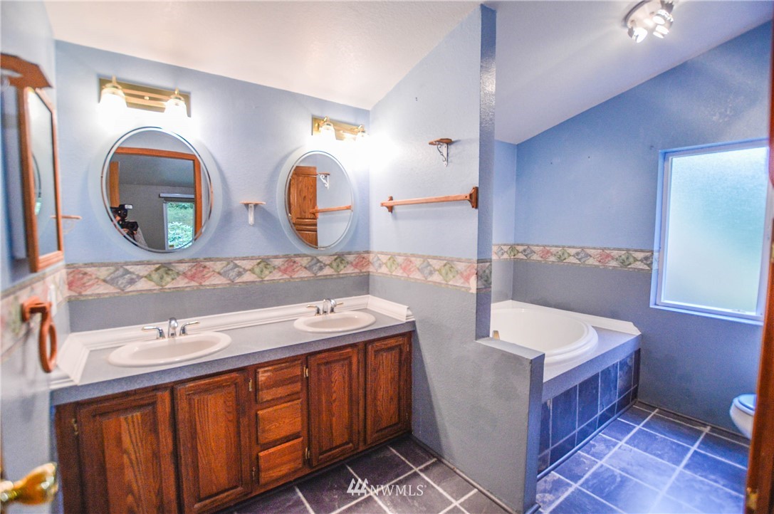 247 Rutherford Lane Castle Rock, WA 98611 - Photo 9 of 25 Gallery Image 9