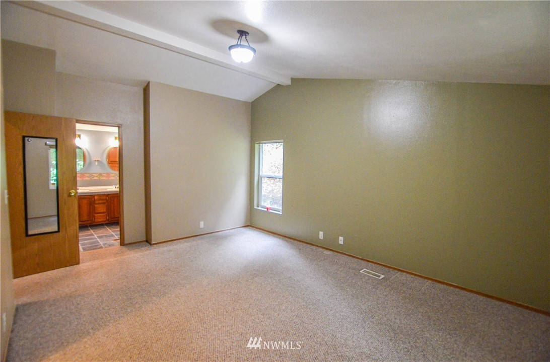 247 Rutherford Lane Castle Rock, WA 98611 - Photo 10 of 25 Gallery Image 10