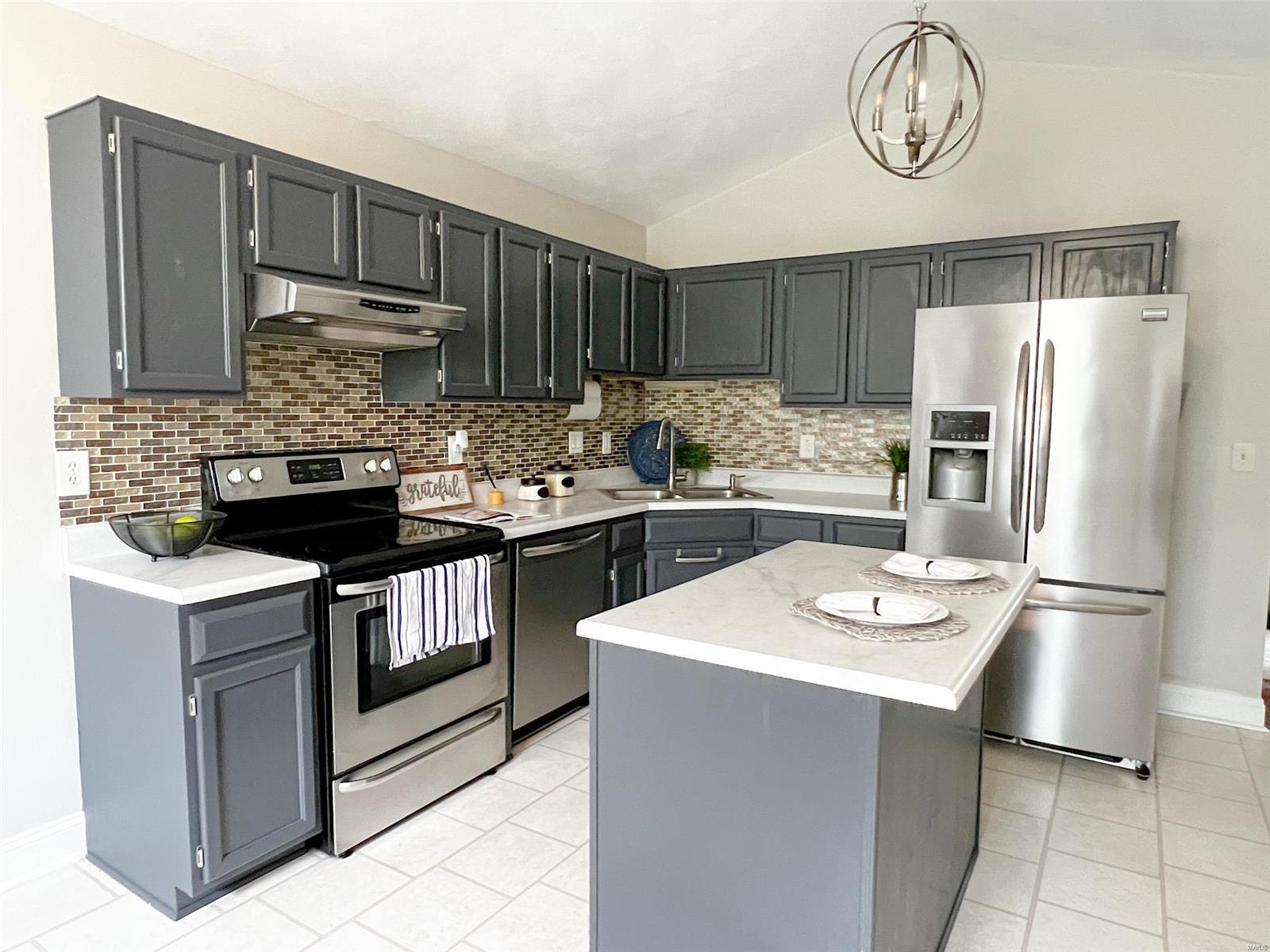 14 Rio Verde Drive Belleville, IL 62221 - Photo 22 of 44 Gallery Image 22