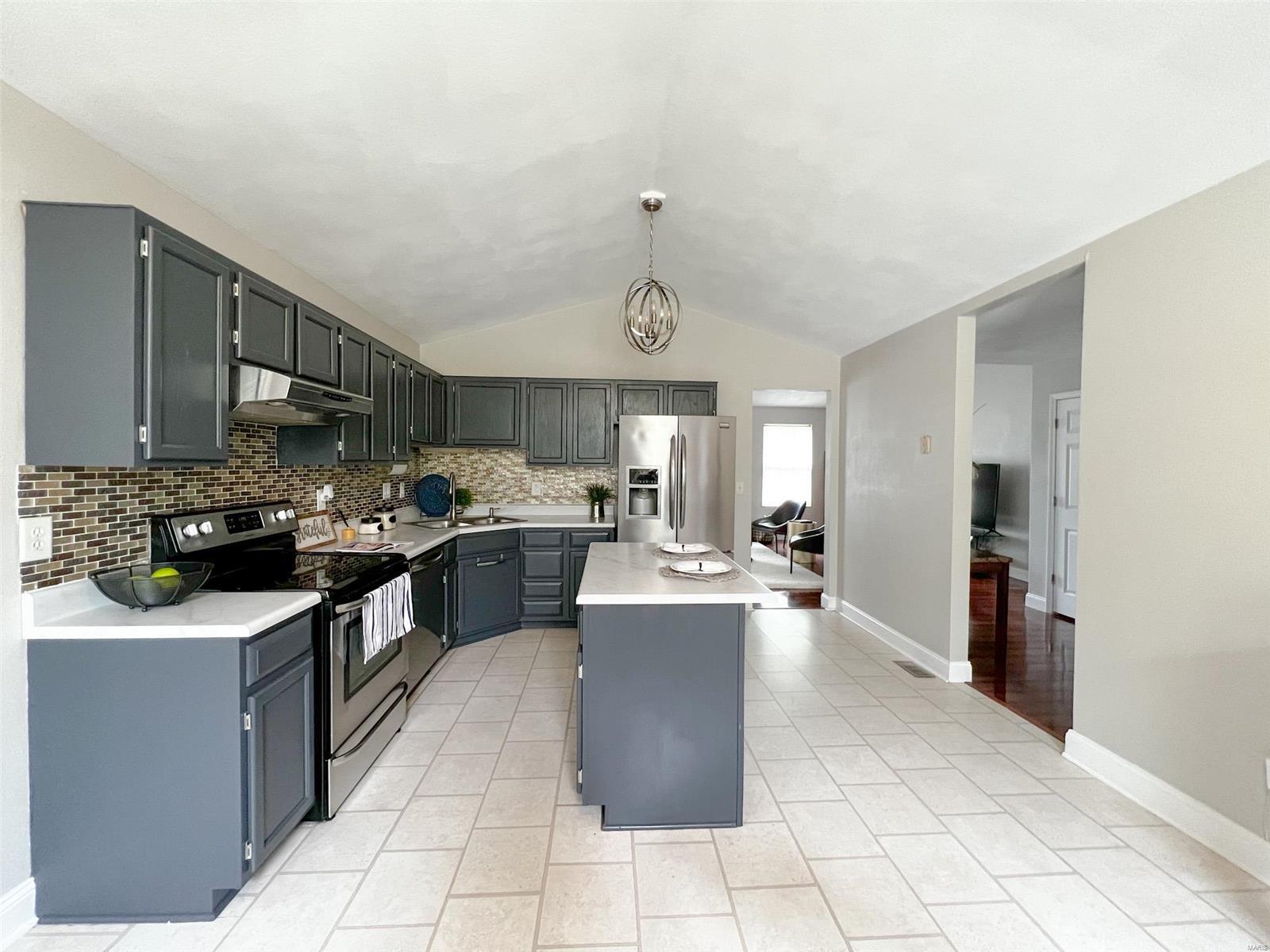 14 Rio Verde Drive Belleville, IL 62221 - Photo 23 of 44 Gallery Image 23