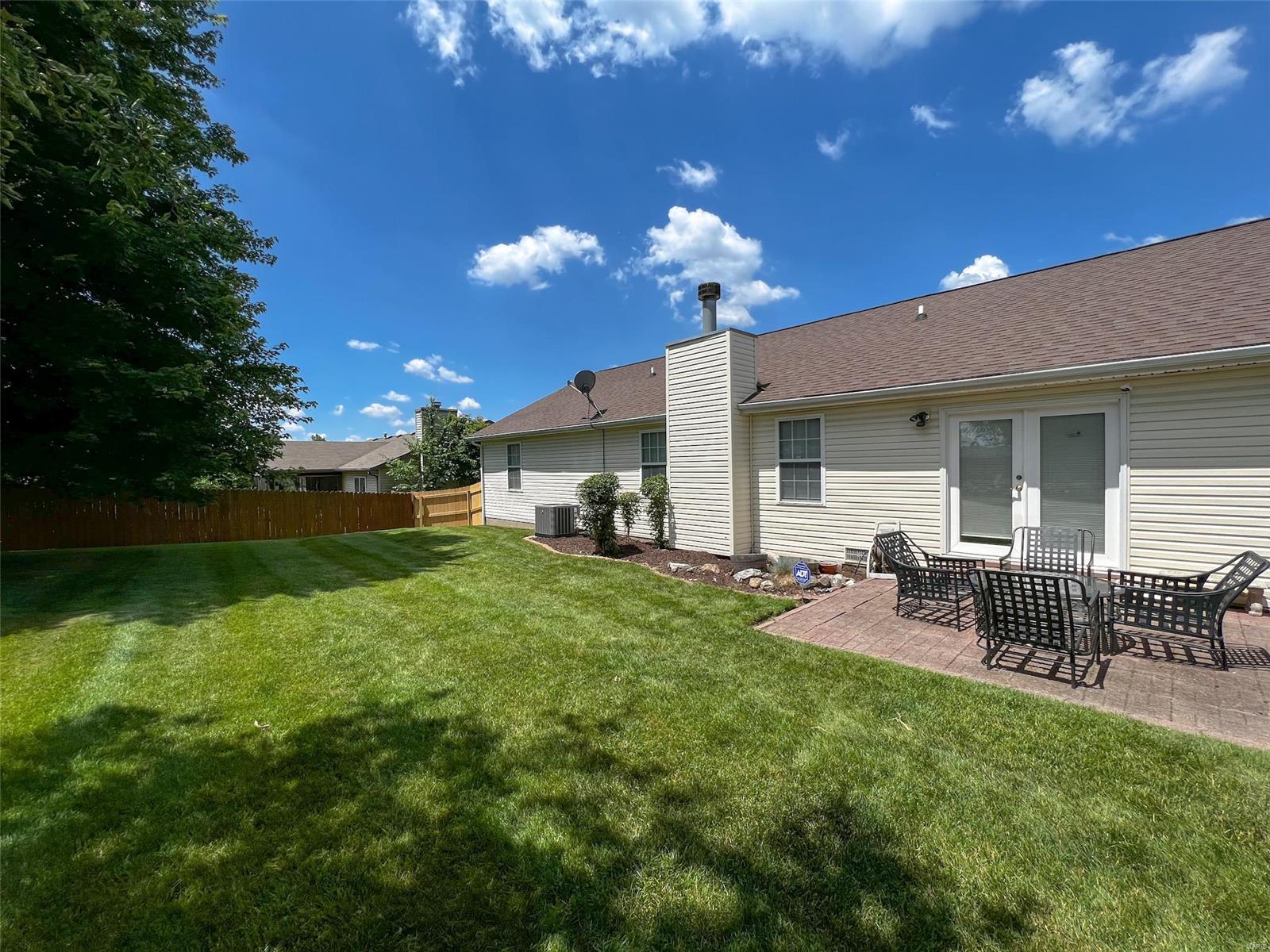 14 Rio Verde Drive Belleville, IL 62221 - Photo 6 of 44 Gallery Image 6