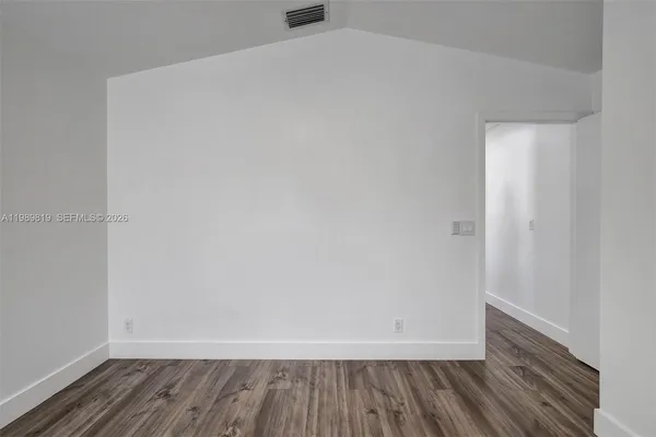 $555,000 | 104 Wedgewood Lakes South, Greenacres, FL 33463