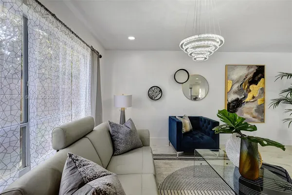 $555,000 | 104 Wedgewood Lakes South, Greenacres, FL 33463