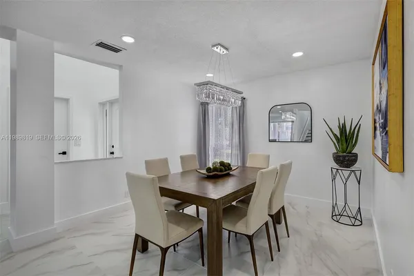 $555,000 | 104 Wedgewood Lakes South, Greenacres, FL 33463