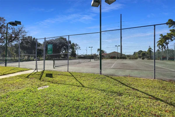 $555,000 | 104 Wedgewood Lakes South, Greenacres, FL 33463