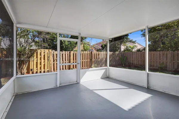 $555,000 | 104 Wedgewood Lakes South, Greenacres, FL 33463