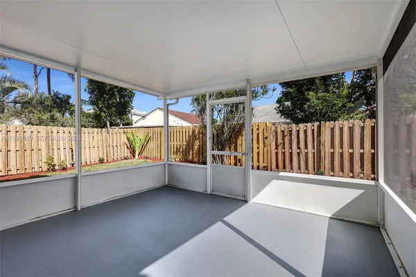 $555,000 | 104 Wedgewood Lakes South, Greenacres, FL 33463