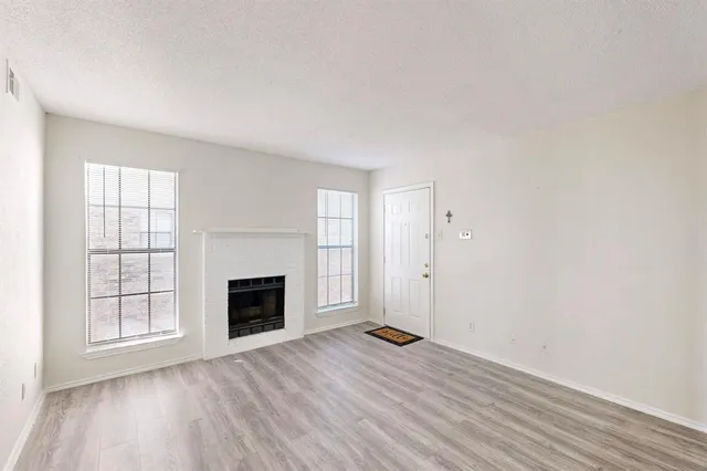 $850 | 9520 Royal Lane, Unit 308, Dallas, TX 75243