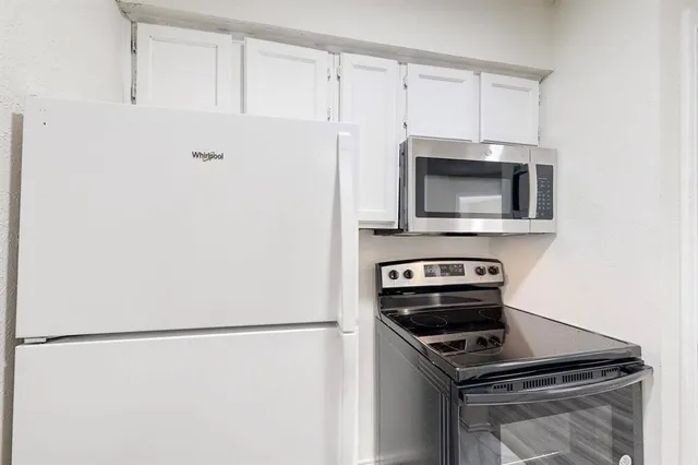 $850 | 9520 Royal Lane, Unit 308, Dallas, TX 75243