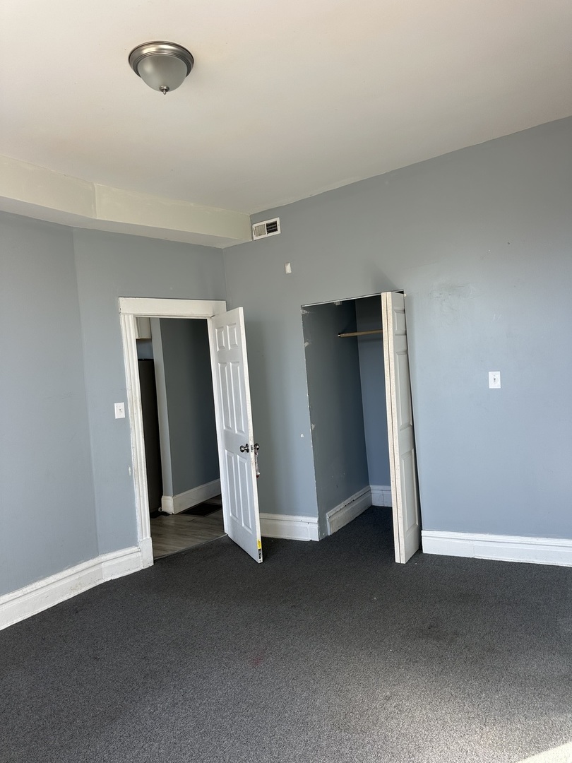 4253 West Wilcox Street, Unit 2 Chicago, IL 60624 - Photo 3 of 5
