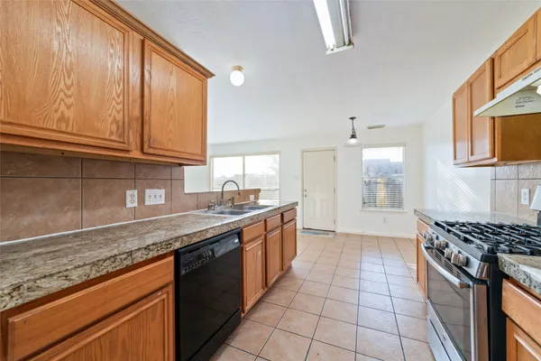 $1,950 | 3618 Windmill Village Drive, Houston, TX 77082