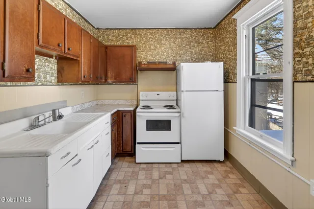 $215,000 | 1617 Campbell Avenue, Schenectady, NY 12306