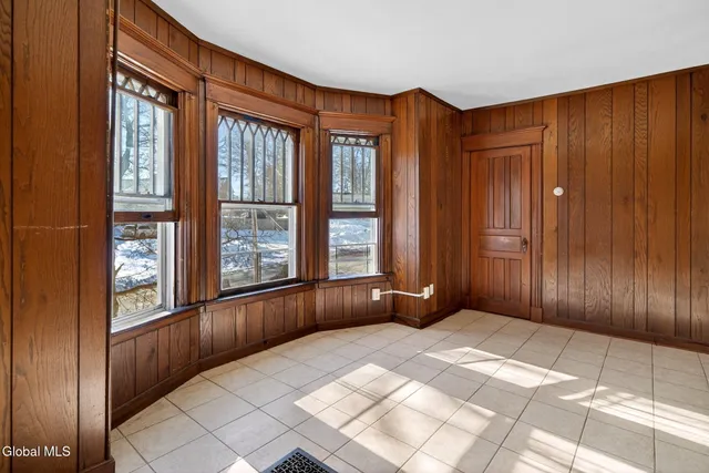 $215,000 | 1617 Campbell Avenue, Schenectady, NY 12306