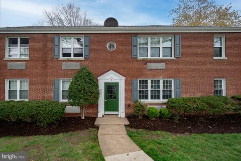 $385,000 | 6 Ashby Street, Unit C, Alexandria, VA 22305