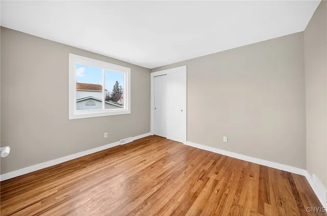 $289,900 | 4115 Poplar Drive, Clay, NY 13090