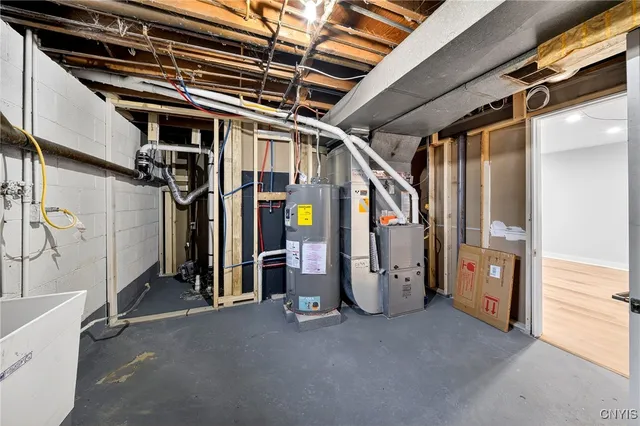 $289,900 | 4115 Poplar Drive, Clay, NY 13090