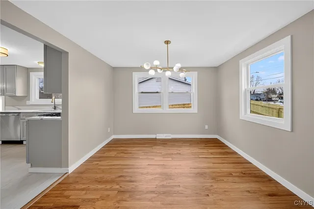 $289,900 | 4115 Poplar Drive, Clay, NY 13090