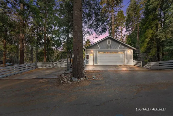 $405,000 | 810 Oakmont Lane, Lake Arrowhead, CA 92352