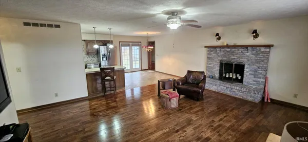 $242,000 | 3653 West County Road 200 North, New Castle, IN 47362