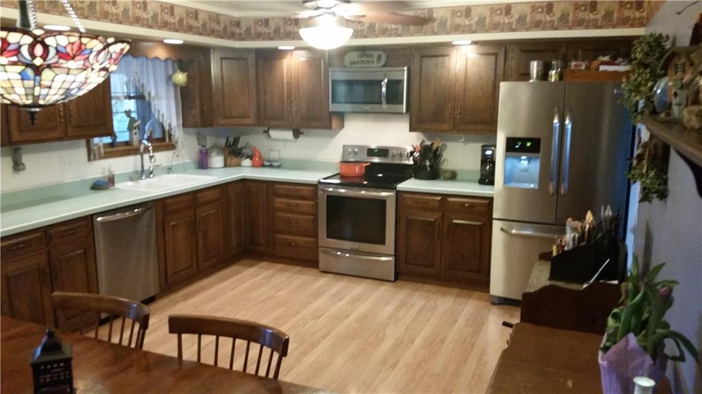 764 Wallace Run Road Big Beaver, PA 16115 - Photo 8 of 18 Gallery Image 8