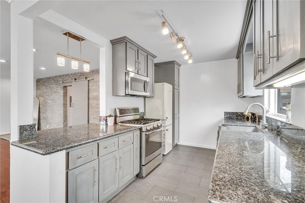 601 Olive Avenue, Unit L Long Beach, CA 90802 - Photo 6 of 26 Modern concept