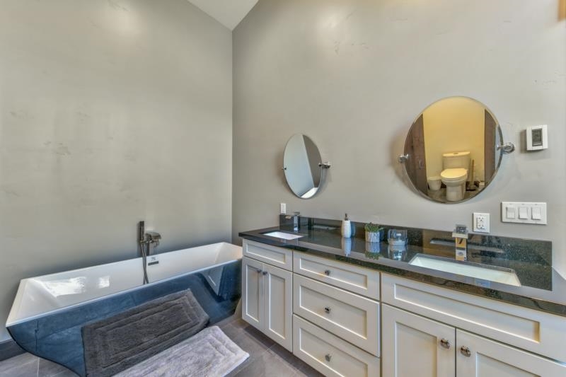 14591 Red Mountain Road Truckee, CA 96161 - Photo 10 of 21