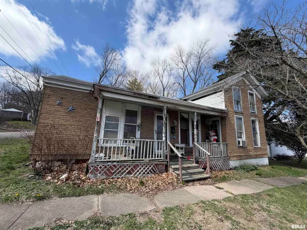 $20,000 | 621 South 9th Street, Petersburg, IL 62675