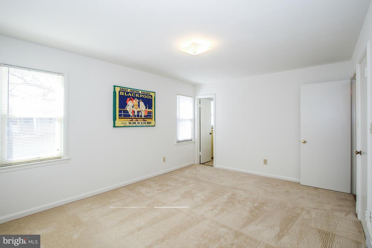 6104 River Road Bethesda, MD 20817 - Photo 20 of 30 Bedroom