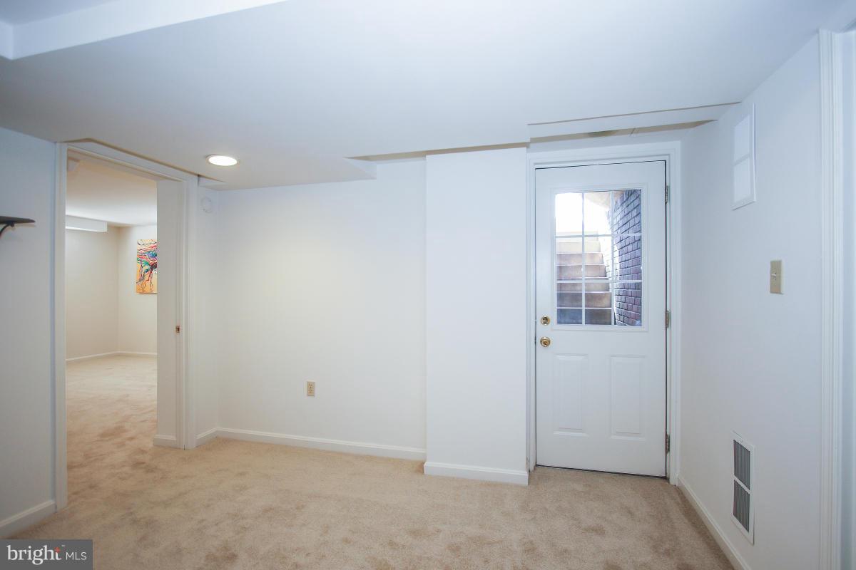 6104 River Road Bethesda, MD 20817 - Photo 25 of 30 Basement