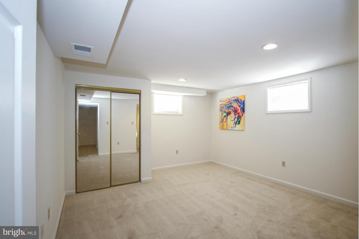 6104 River Road Bethesda, MD 20817 - Photo 26 of 30 Interior (General)
