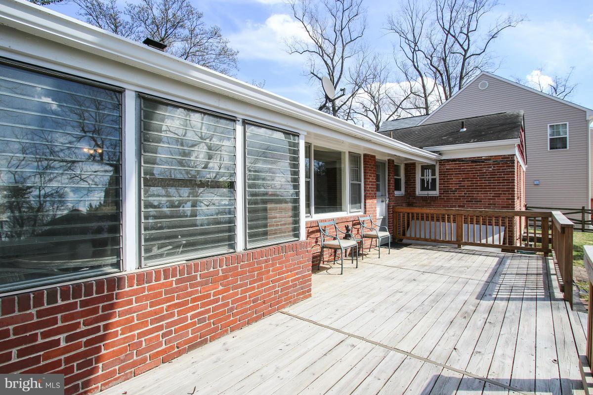 6104 River Road Bethesda, MD 20817 - Photo 28 of 30 Exterior (Rear)