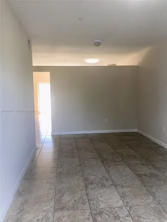 $2,600 | 6930 Northwest 179th Street, Unit 3078, Hialeah, FL 33015