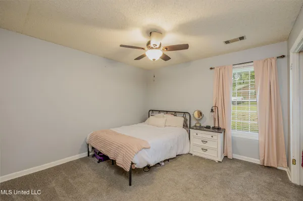 $260,000 | 113 Brookside Drive, Senatobia, MS 38668