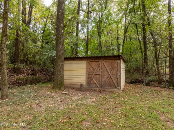 $260,000 | 113 Brookside Drive, Senatobia, MS 38668