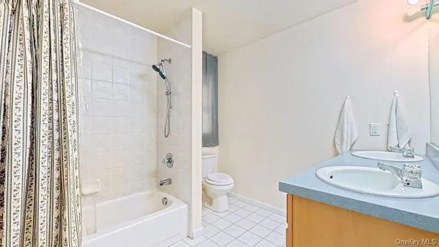 $835,000 | 9 Prestwick Drive, Monroe, NY 10950