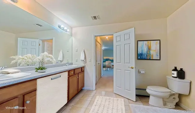 $835,000 | 9 Prestwick Drive, Monroe, NY 10950